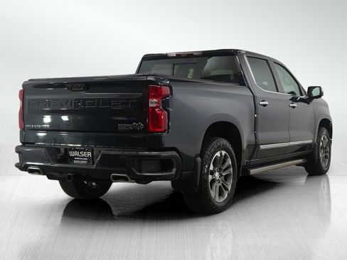 Used 2023 Chevrolet Silverado 1500 High Country w/ Technology Package image 5