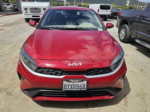 Used 2022 Kia Forte LXS w/ LXS Technology Package FWD image 3