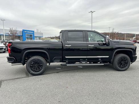 New 2026 Chevrolet Silverado 3500 High Country w/ Technology Package image 8