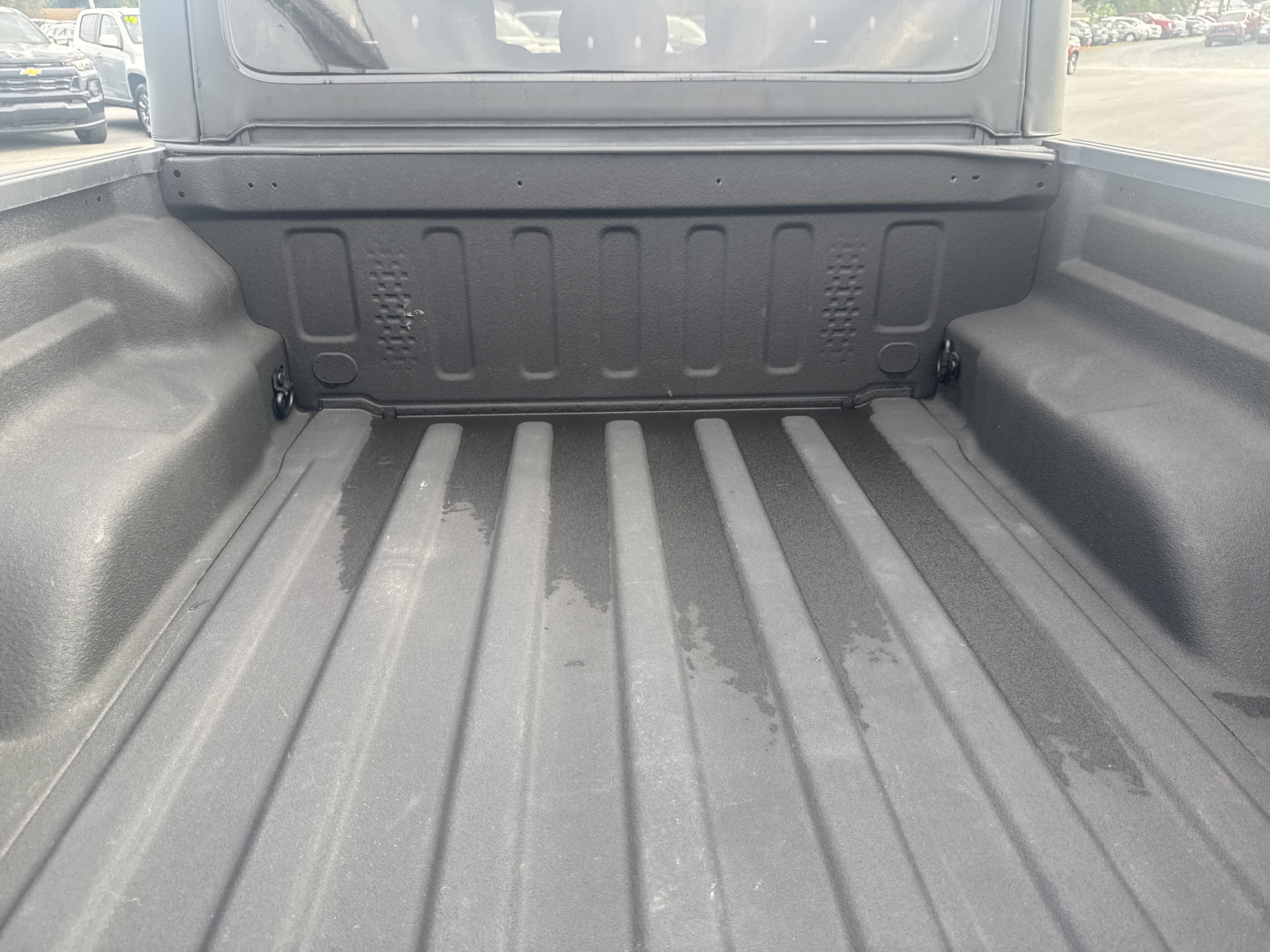 Used 2022 Jeep Gladiator Sport AWD/4WD image 5