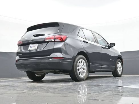 Used 2022 Chevrolet Equinox LS w/ Driver Confidence II Package FWD image 46