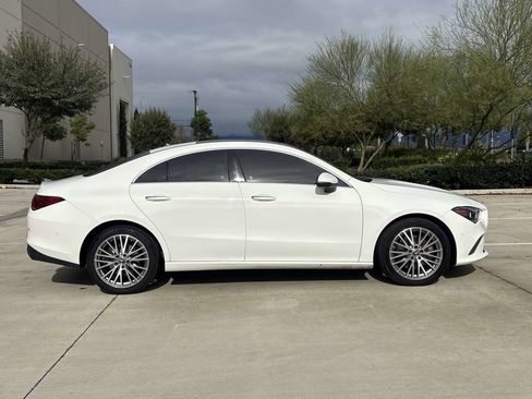 Used 2022 Mercedes-Benz CLA 250 image 2