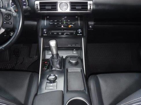 Used 2014 Lexus IS 250 4dr Sport Sdn Auto AWD image 7