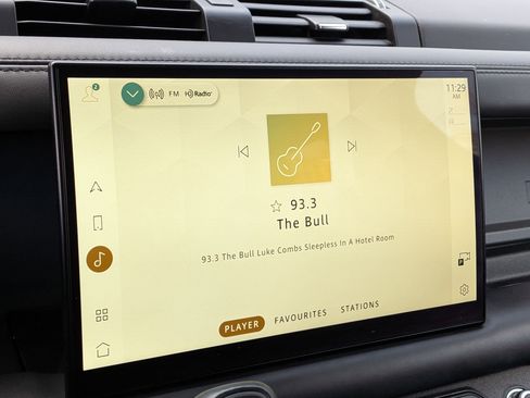 Used 2023 Land Rover Defender 130 X image 19