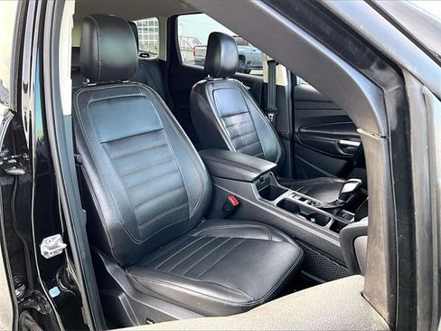 Used 2018 Ford Escape Titanium image 11