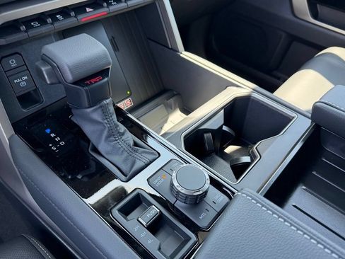 New 2026 Toyota Tundra Limited AWD/4WD image 26
