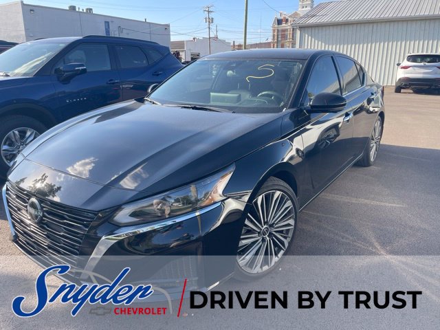 Used 2024 Nissan Altima 2.5 SL FWD image 1
