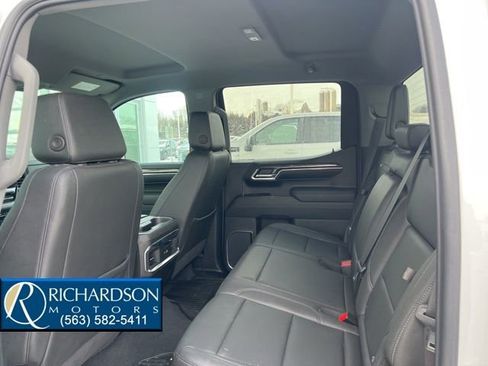 Used 2023 Chevrolet Silverado 1500 LTZ image 11