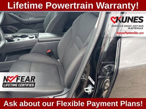 Used 2023 Nissan Rogue S image 12