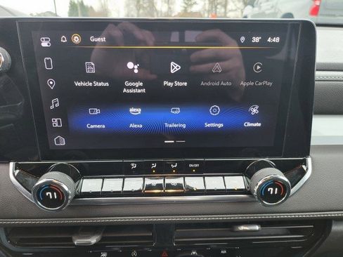 Used 2023 Chevrolet Colorado LT w/ LT Convenience Package III image 8