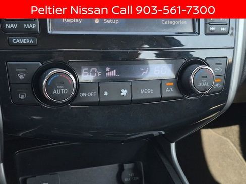 Used 2015 Nissan Altima 3.5 SL FWD image 38