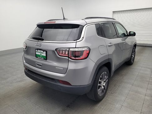 Used 2020 Jeep Compass Latitude image 9