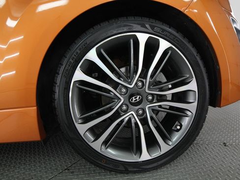 Used 2016 Hyundai Veloster Turbo FWD image 53