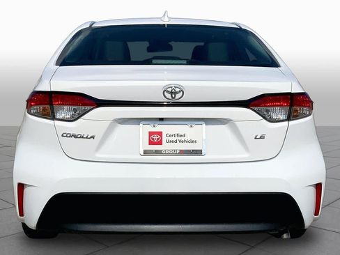 Used 2026 Toyota Corolla LE FWD image 5