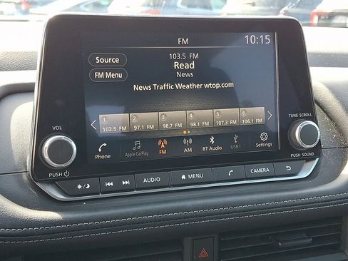 Used 2024 Nissan Rogue S AWD/4WD image 16