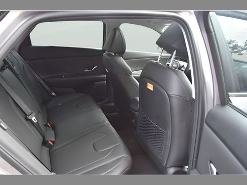 New 2026 Hyundai Elantra Limited FWD image 15