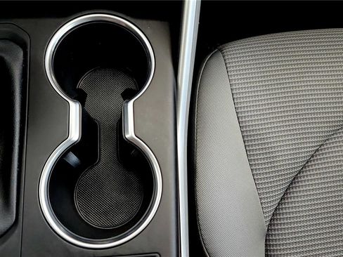 Used 2023 Toyota Highlander LE AWD/4WD image 34