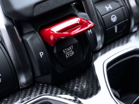 Used 2024 Lamborghini Urus Performante image 37