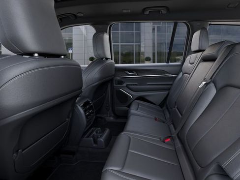 New 2026 Jeep Grand Cherokee L Limited image 23