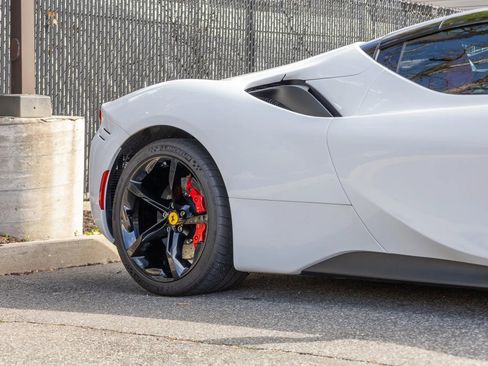 Used 2025 Ferrari SF90 Spider AWD/4WD image 51