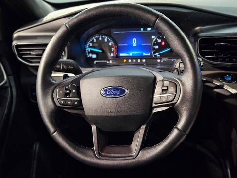 Used 2020 Ford Explorer XLT w/ Equipment Group 202A image 26