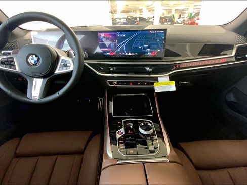 New 2026 BMW X5 xDrive40i w/ Executive Package image 5