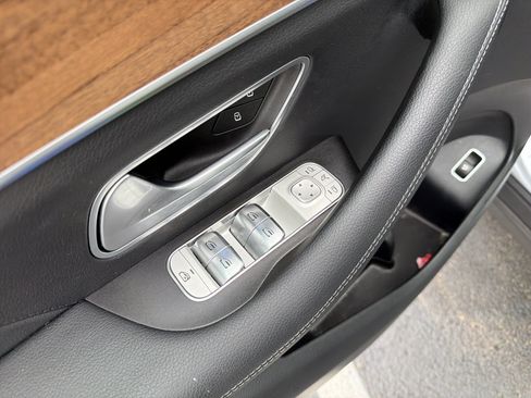 Certified 2025 Mercedes-Benz GLE 350 4MATIC image 15
