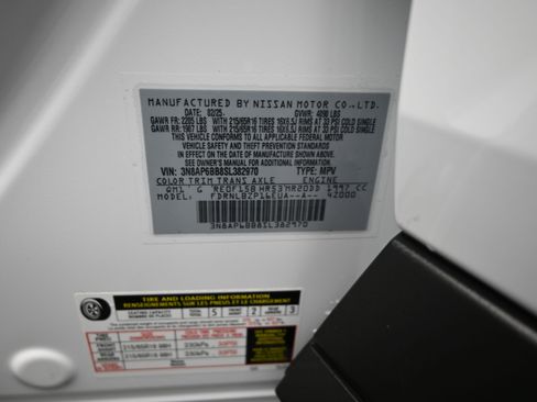 Certified 2025 Nissan Kicks S image 9