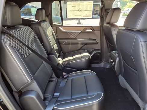 New 2026 GMC Acadia Denali w/ Super Cruise Package FWD image 7