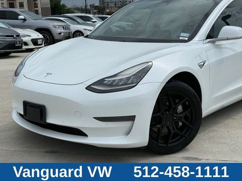 Used 2020 Tesla Model 3 Standard Range Plus RWD image 2