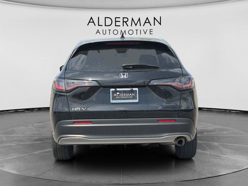 Used 2024 Honda HR-V Sport image 4
