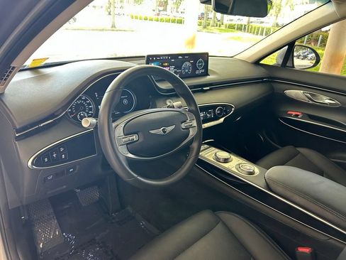 Used 2025 Genesis GV70 2.5T AWD/4WD image 7