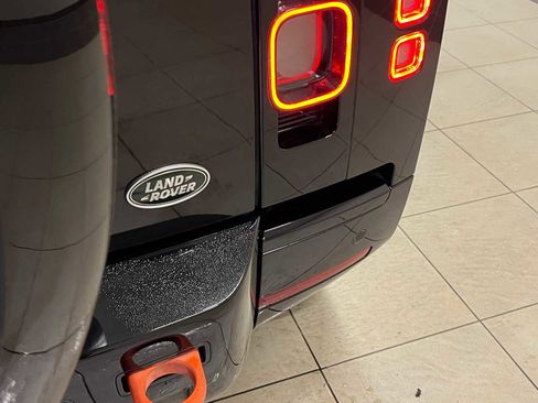 Used 2023 Land Rover Defender 110 X image 6