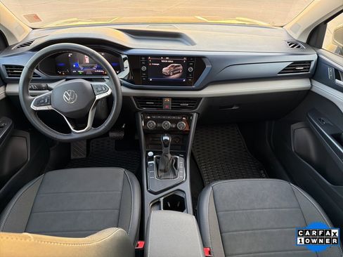 Used 2024 Volkswagen Taos SE image 22