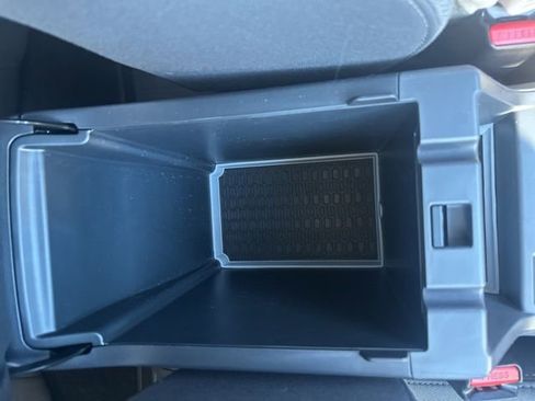 Used 2025 Subaru Crosstrek 2.0i Premium AWD/4WD image 21