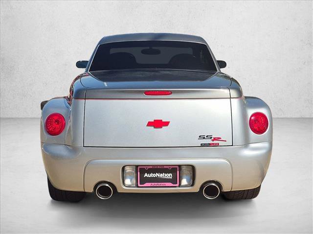 Used 2005 Chevrolet SSR w/ Preferred Equipment Group RWD image 7
