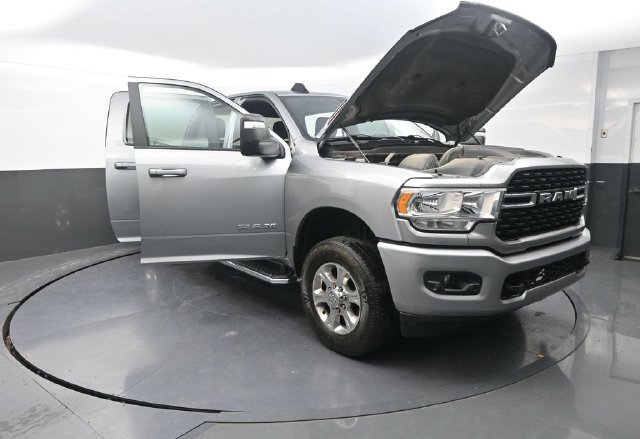 Used 2024 RAM 2500 Big Horn w/ Safety Group AWD/4WD image 39