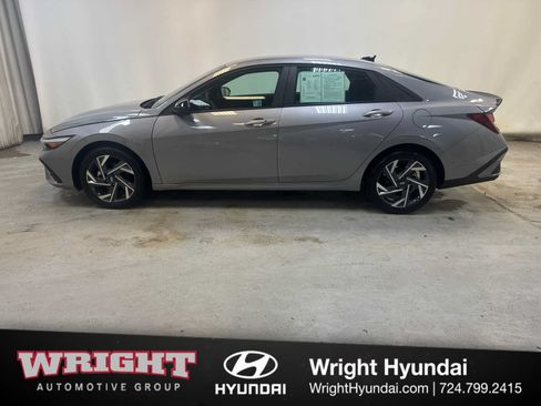 Certified 2025 Hyundai Elantra Sport FWD image 7