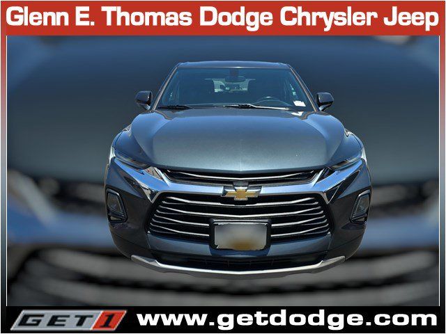 Used 2019 Chevrolet Blazer LT FWD image 2