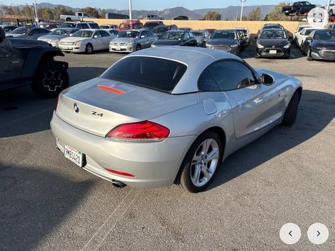 Used 2011 BMW Z4 sDrive35i RWD image 4