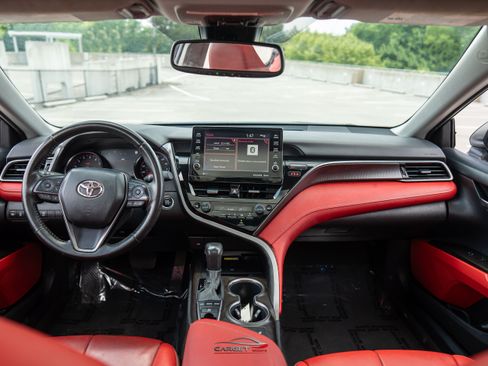 Used 2022 Toyota Camry XSE FWD image 14