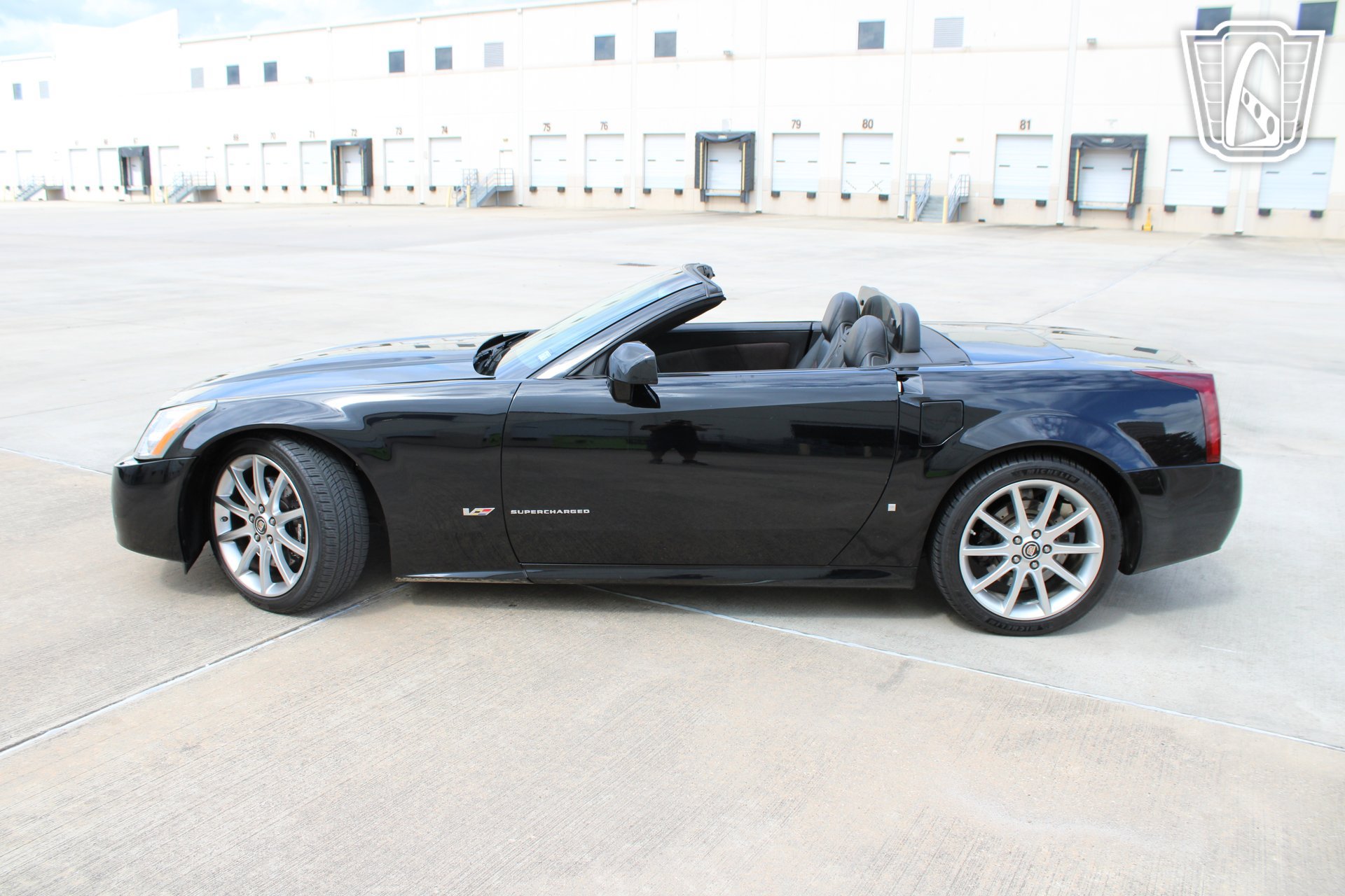 Used 2006 Cadillac XLR V RWD image 2