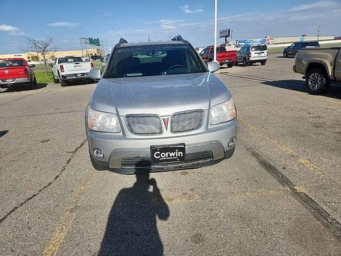 Used 2008 Pontiac Torrent 2WD w/ Preferred Package image 2