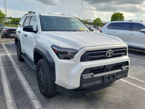 Used 2025 Toyota 4Runner SR5 AWD/4WD image 3