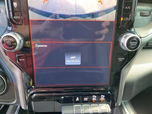 Used 2023 RAM 1500 Big Horn AWD/4WD image 24
