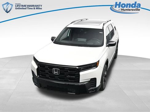 New 2026 Honda Pilot Black Edition image 16