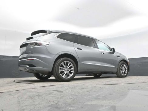 Used 2024 Buick Enclave Avenir AWD/4WD image 49