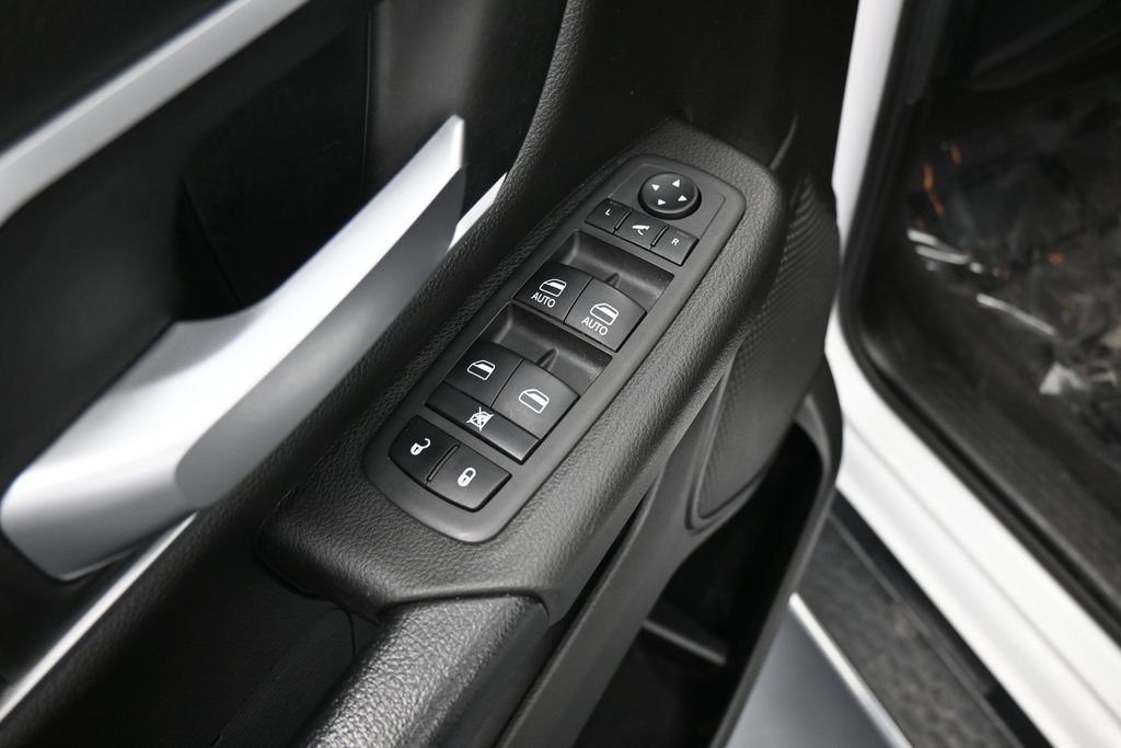 Used 2022 RAM 1500 Big Horn AWD/4WD image 15