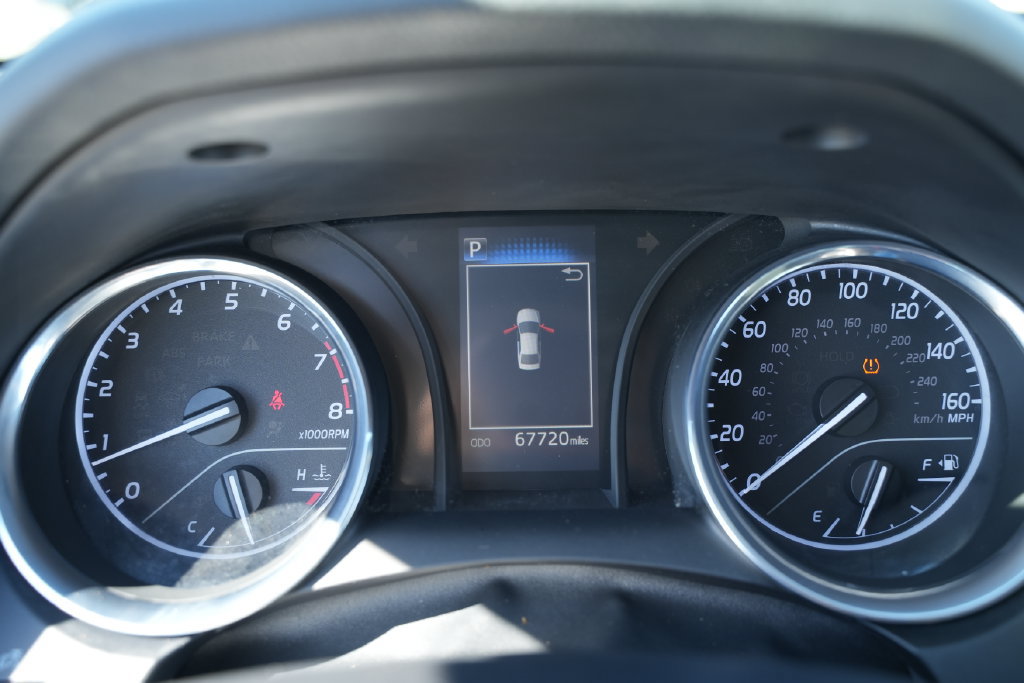 Used 2020 Toyota Camry SE FWD image 30