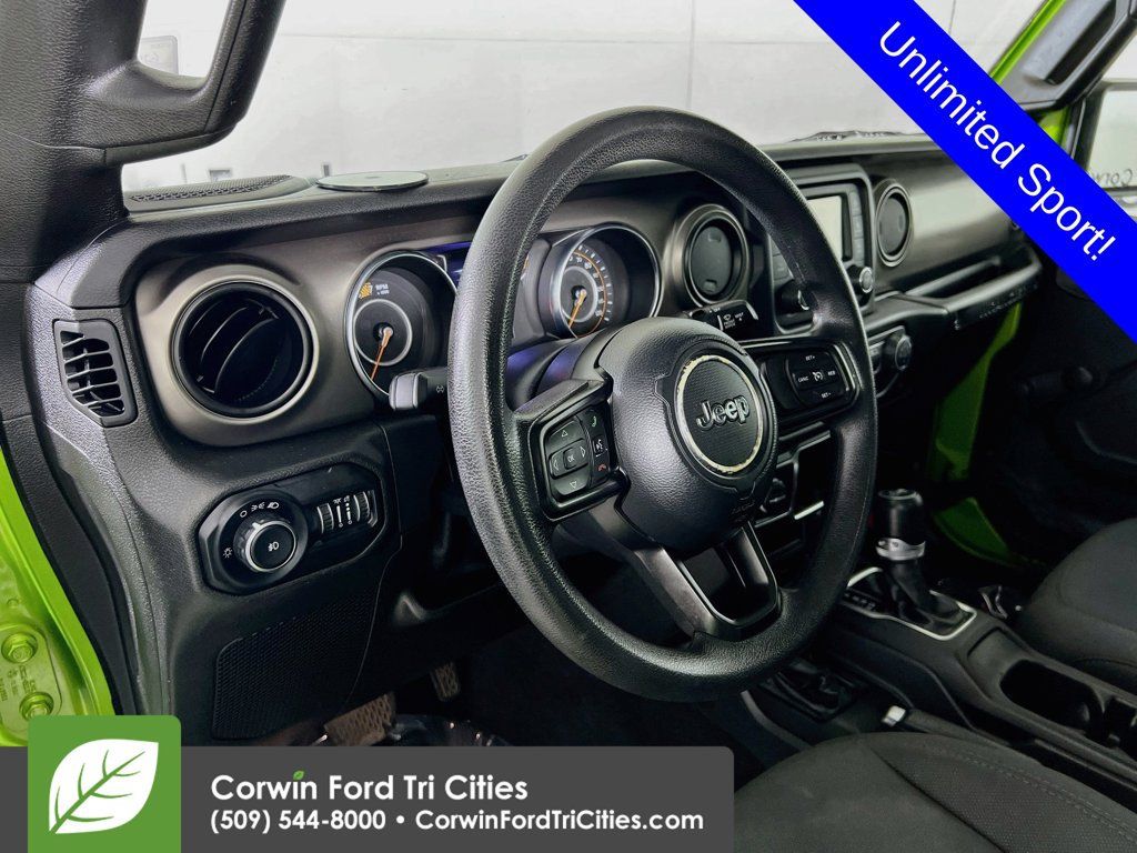 Used 2018 Jeep Wrangler Unlimited Sport AWD/4WD image 3